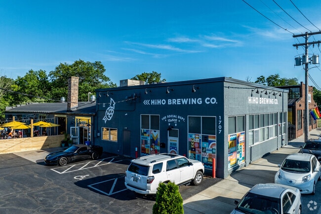 HiHO Brewery offers craft beers and wood-fired pizzas for the residents of Broad Boulevard.