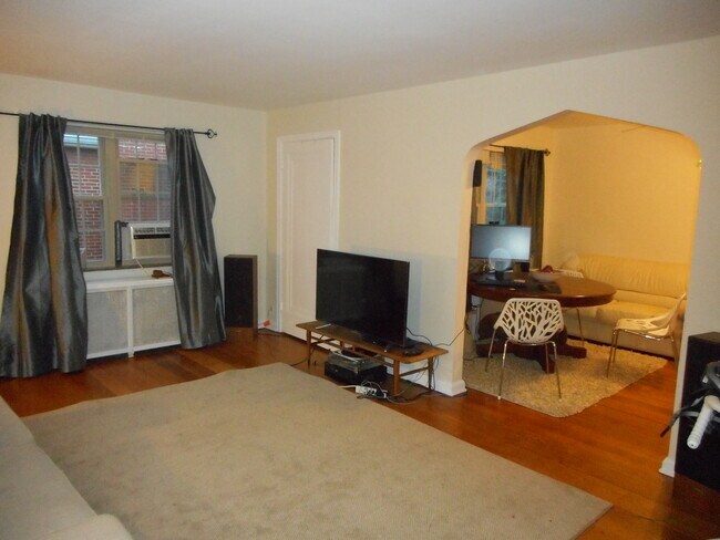 2804 Digby Ave unit 1, Cincinnati, OH 45220 - photo 3