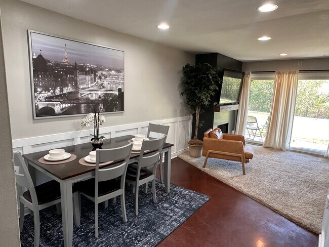 2777 Davison Ave unit B, Auburn Hills, MI 48326 - photo 4