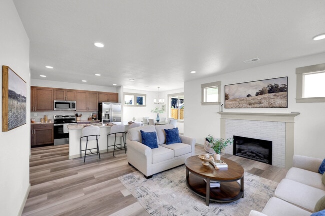 137 Bitters Lp, Grandview, WA 98930 - photo 4