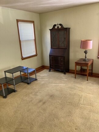 210 S 16th St Unit Duplex, Saint Joseph, MO 64501