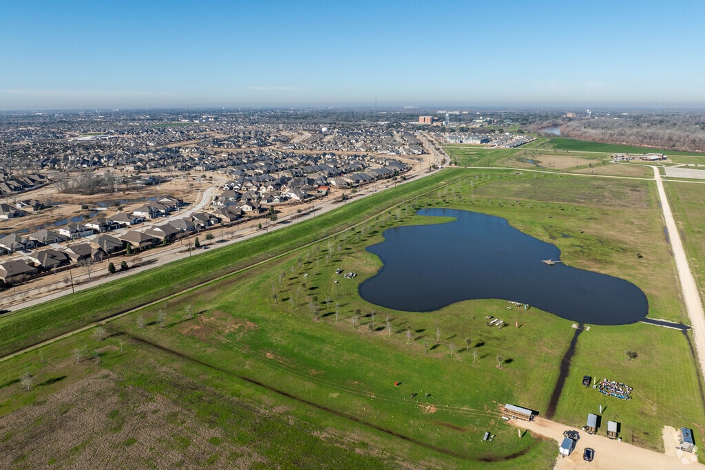 Villas at River Park West 21811 Wildwood Park Rd, Richmond, TX