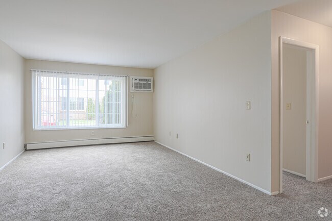 1 BR, 1 BA - Living Room