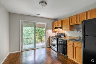 850 Vine St, Liverpool, NY 13088
