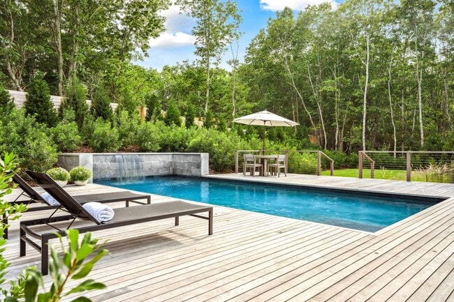 32 Island View Dr W, Sag Harbor, NY 11963 - photo 4