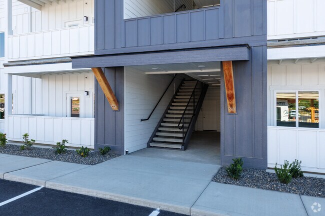 Gateway - Unit Entrance