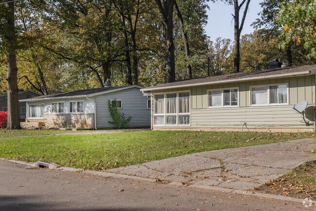 Find homes with modern style and board and batten siding at Greater McMillen Park in Fort Wayne.
