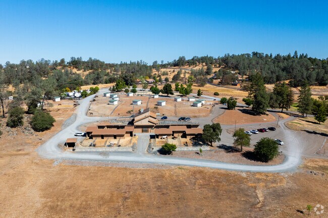 Auburn Lake Trails includes equestrian boarding and riding facilities.