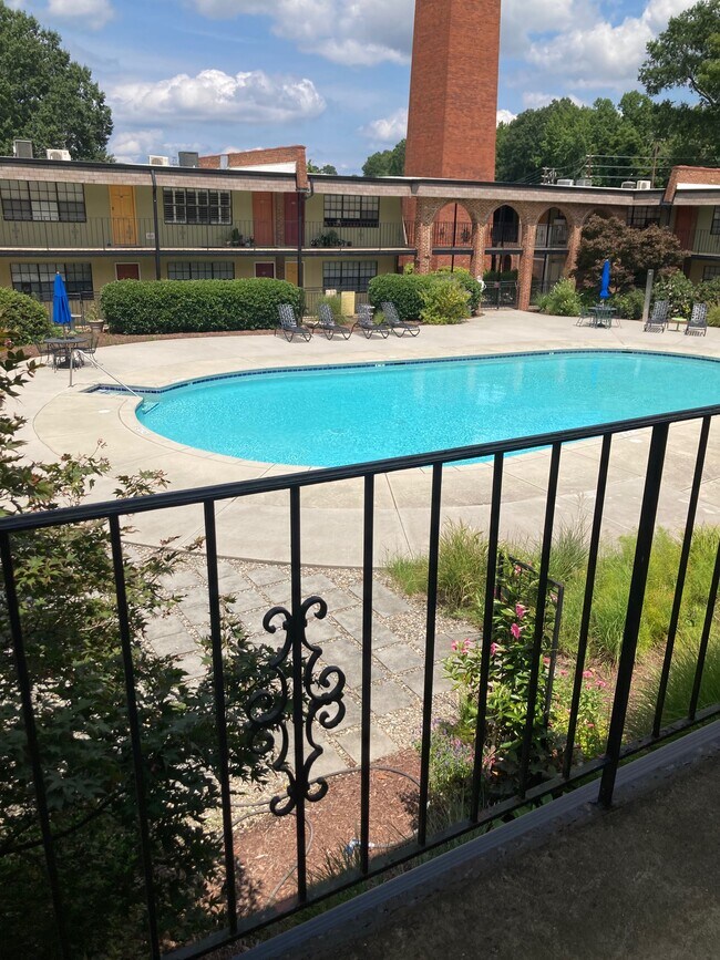 807 W Trinity Ave unit 807 W Trinity Ave 2, Durham, NC 27701 - photo 2