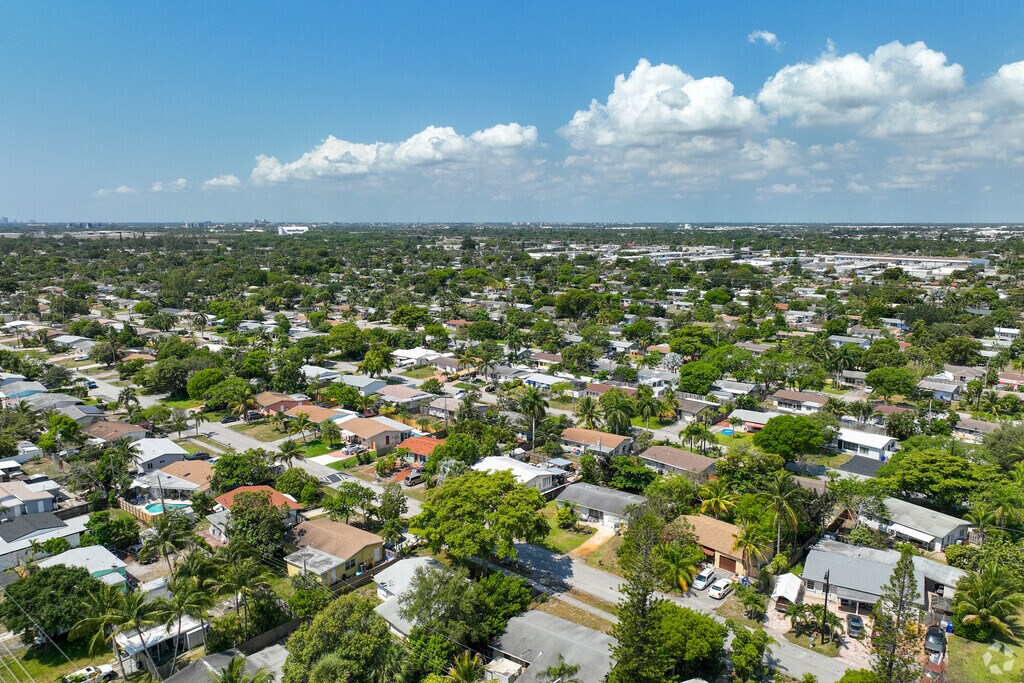 Kilmair Cresthaven 1671 NE 33rd St, Pompano Beach, FL