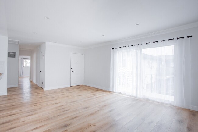 1211 Detroit N St unit 16, West Hollywood, CA 90046 - photo 4