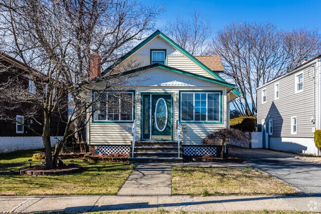 Delawanna is an appealing area that offers residents a tranquil lifestyle.