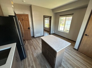 301 Pleasant St, Lakefield, MN 56150