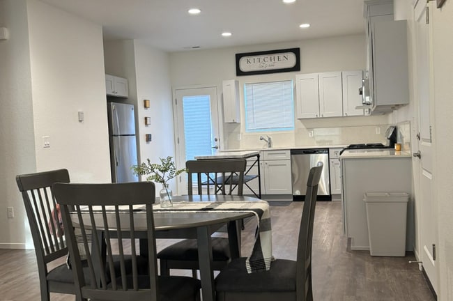 5317 Crst CV Dr, Sun Valley, NV 89433 - photo 7