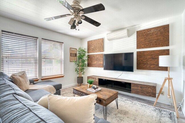 5040 NE 18th Ave unit ID1309833P, Portland, OR 97211 - photo 2