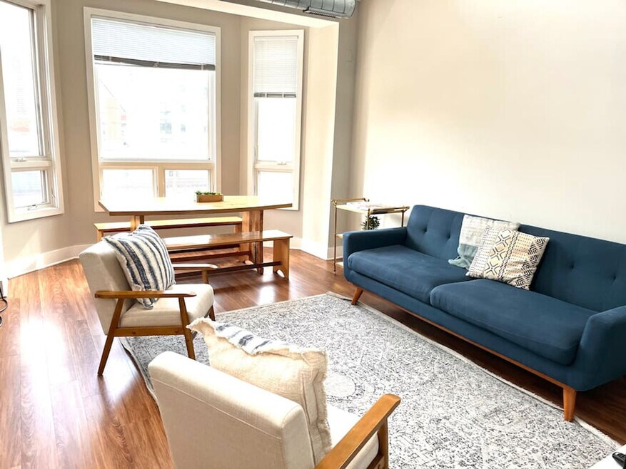 870 N Orleans St unit ID1069904P, Chicago, IL 60610 - photo 1