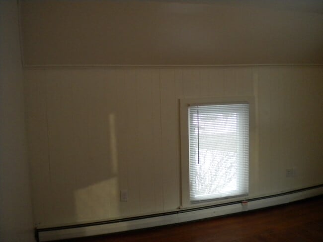 254 Union St unit B, Bennington, VT 05201 - photo 6