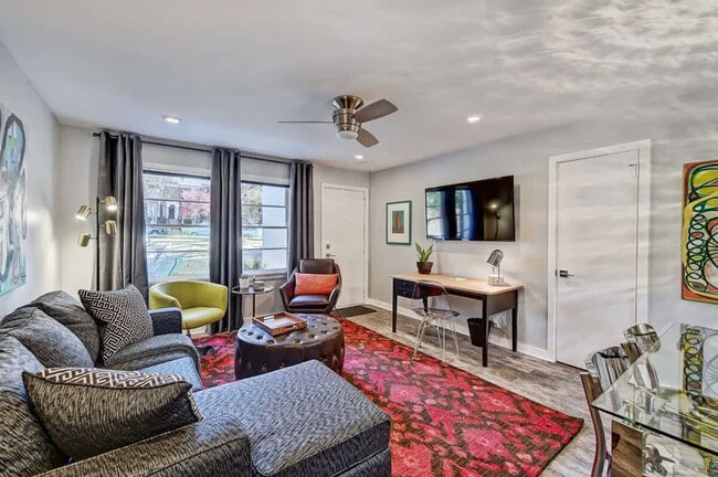 510 Queens Rd unit ID1331066P, Charlotte, NC 28207 - photo 3