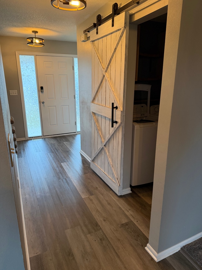 4507 146th St, Urbandale, IA 50323 - photo 5