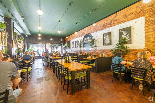 A popular restaurant in the downtown area of Barnesville, GA is Mangia on Main serving up Italian fare for residents.