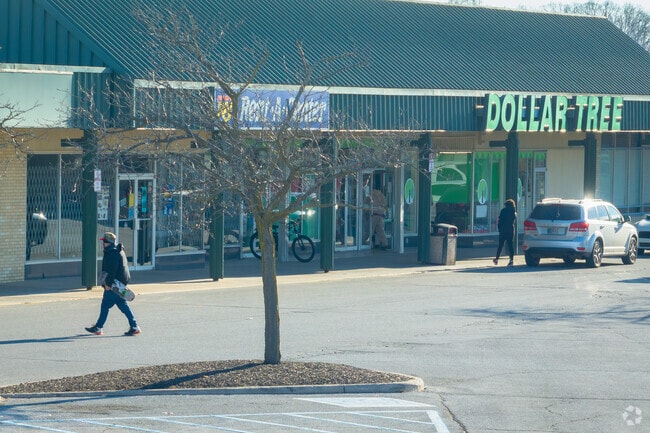 Southgate Plaza’s Dollar Tree is a go-to spot for budget-friendly home supplies.