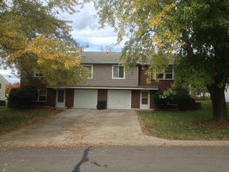 1210 NW Kent Ct, Blue Springs, MO 64015