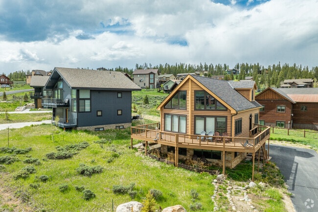 Single-family homes in Tabernash can come in a variety of styles, such as cabin or modern.