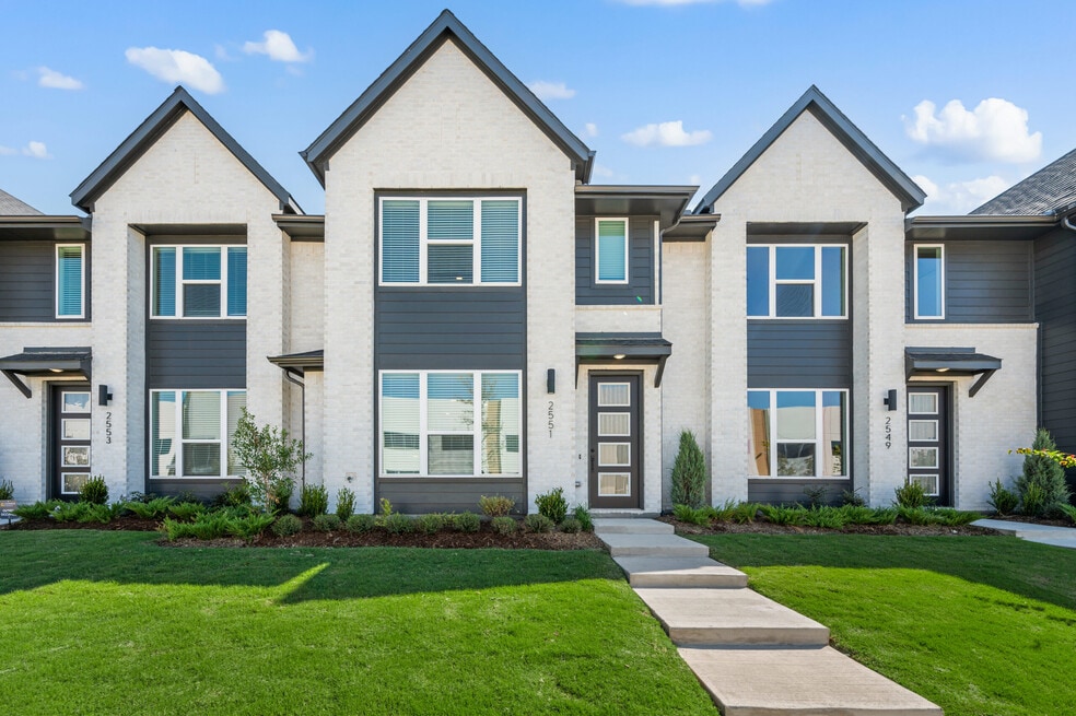 2551 Huxley Mews, Allen, TX 75013 - photo 1