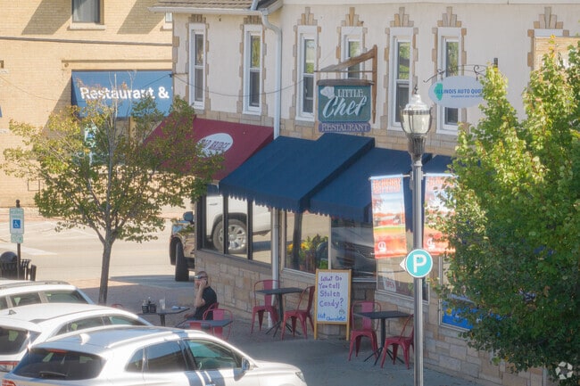 Little Chef in Old Town-McHenry is a cozy eatery where you can enjoy comfort food staples.
