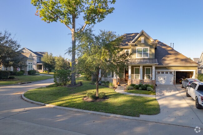 Wood Forest's commitment to a close-knit community is reflected in the layout of neighborhoods.