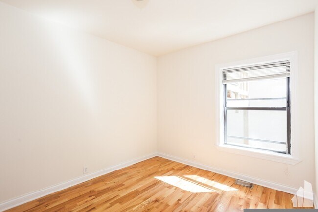813 W Waveland Ave unit 829-N1, Chicago, IL 60613 - photo 5