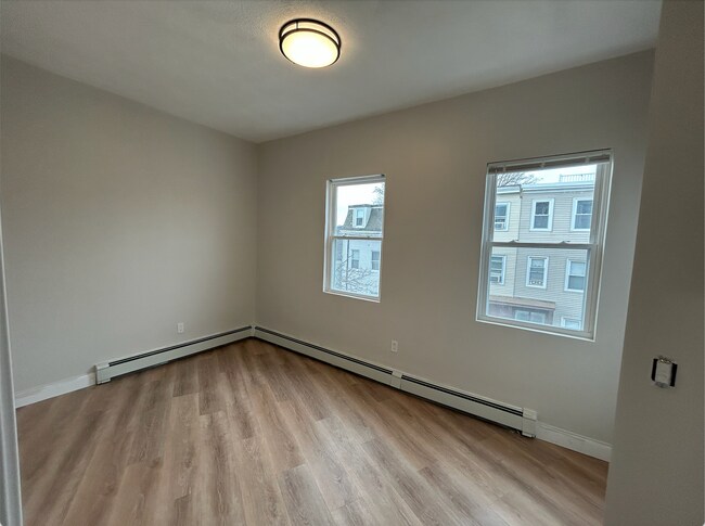 53 White St unit 2, Boston, MA 02128 - photo 6