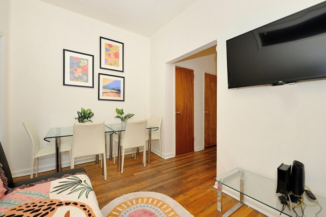 201 E 89th St unit ID1323915P, New York, NY 10128 - photo 2