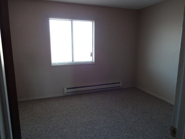 55 Castle Royal Dr, Pueblo, CO 81005 - photo 7