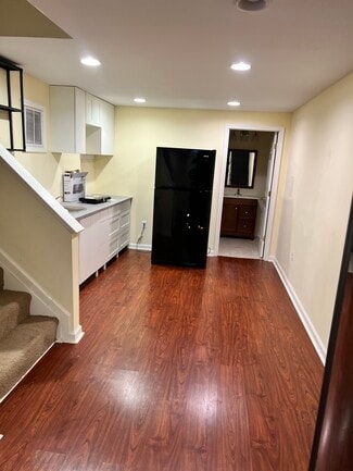 16718 Tintagel Ct Unit 16718 Tintagel ct, Dumfries, VA 22025