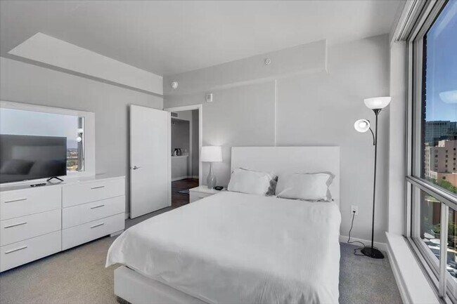 782 Peachtree St NE unit ID1039842P, Atlanta, GA 30308 - photo 6