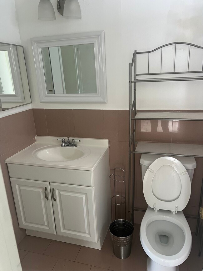 7701 Camino Real unit A404, Miami, FL 33143 - photo 5