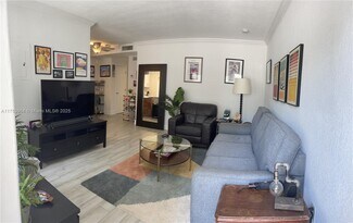 95 Edgewater Dr Unit 104, Coral Gables, FL 33133