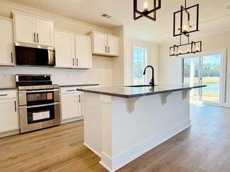 3135 Zeppelin Ln, Sumter, SC 29150