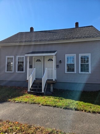 44 Allen St, Bangor, ME 04401
