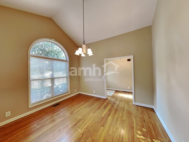 2418 Taylor Close, Murfreesboro, TN 37130 - photo 7