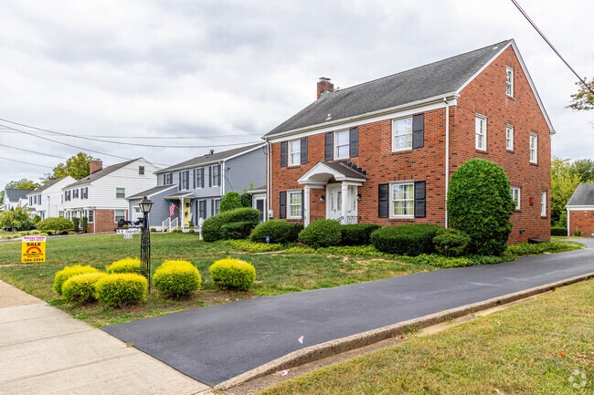 Colonial homes such as these are very common in Hamilton, NJ.