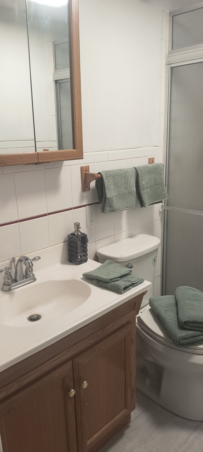 675 Utica St unit Basement, Denver, CO 80204 - photo 6