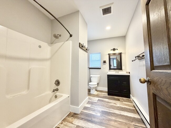 710-712 S Ringold St, Janesville, WI 53545 - photo 3