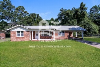 7526 Decatur Dr, Fayetteville, NC 28303