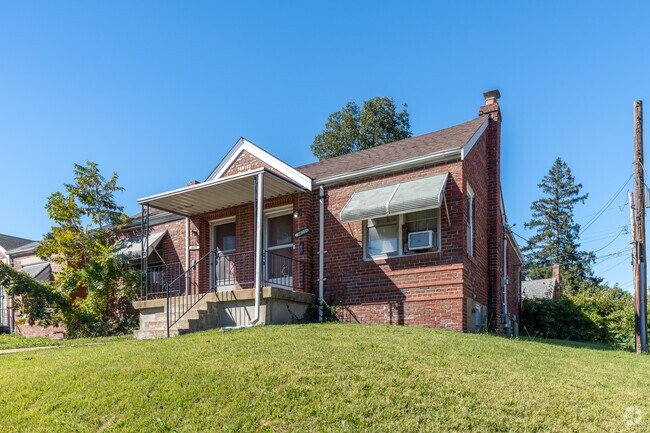 Small brick bungalows are the primary homes of choice for North Pointe residents.