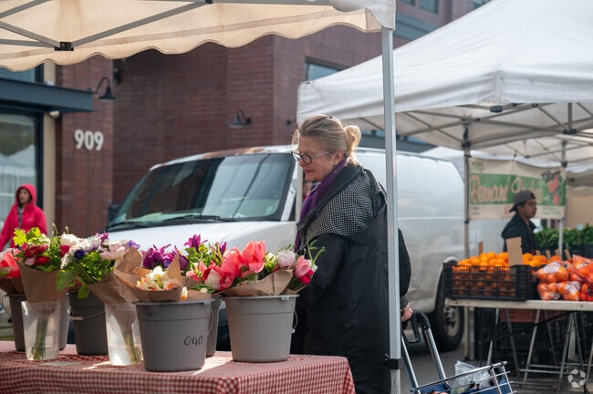 The community in Altadena takes pride in their farmers' market and nature-based city living.