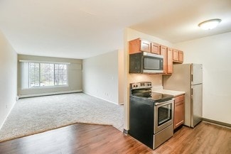 6201 Beechfield Dr, Lansing, MI 48911