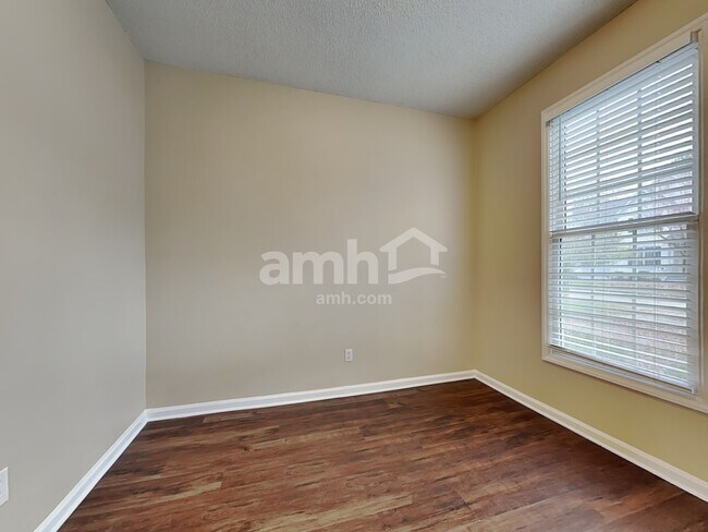 537 Hanska Way, Raleigh, NC 27610 - photo 5