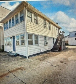 111 Blaine Ave unit 2nd floor, Seaside Heights, NJ 08751 - photo 6